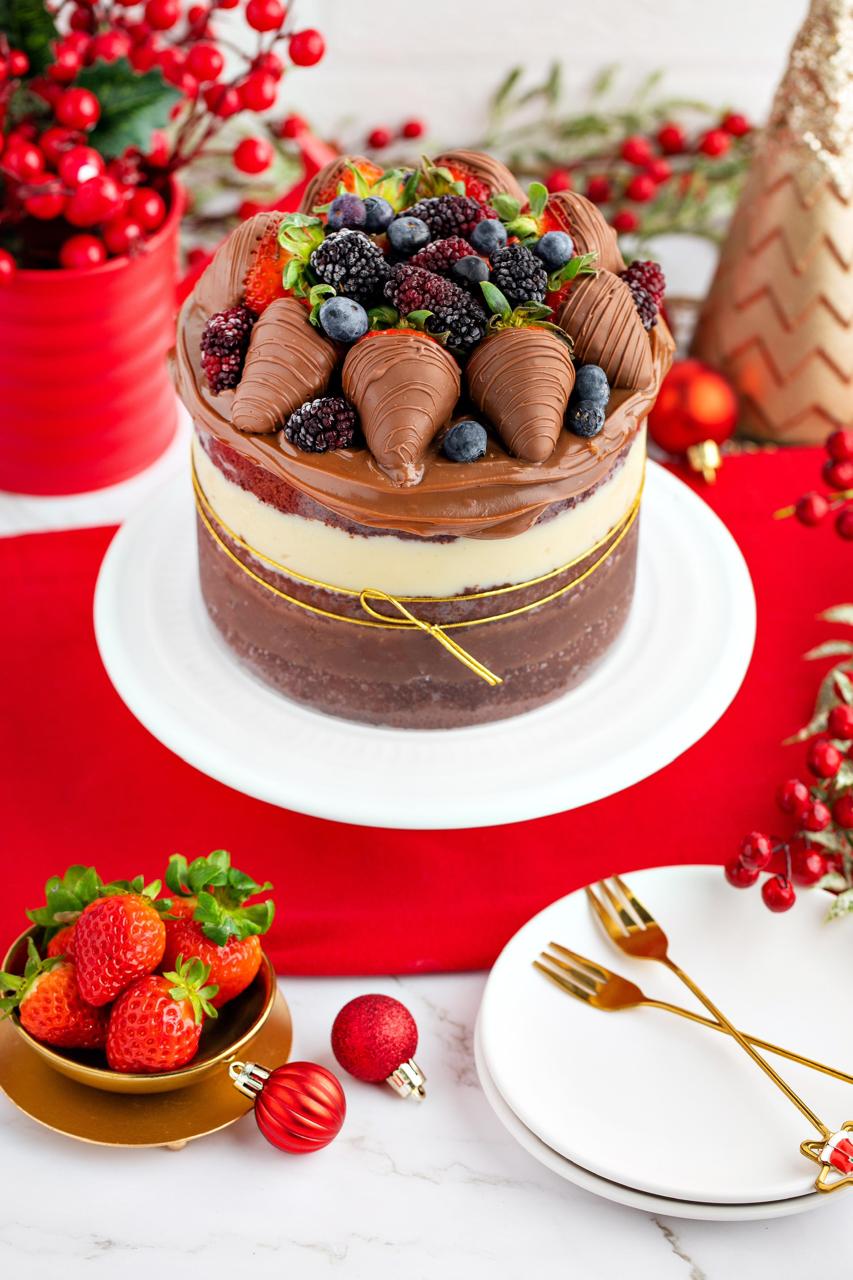 Bolo Bolo Frutas Vermelhas com Chocolate